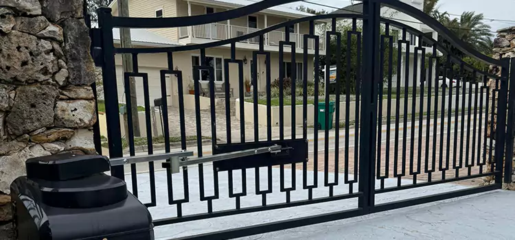 Swing Gate Opener with Keypad Monterey